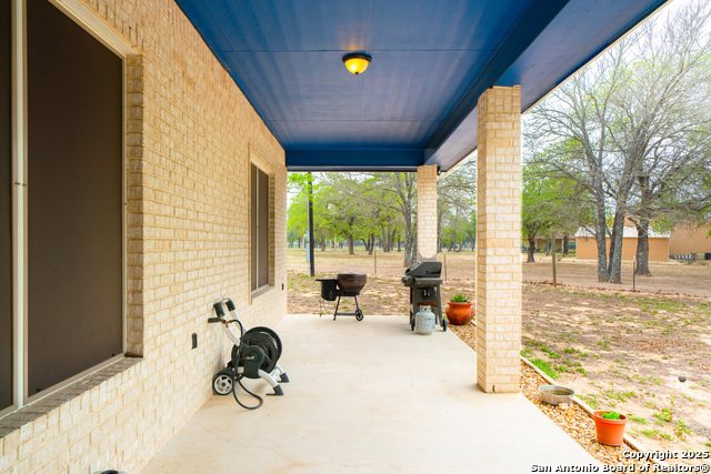 Listing photo id 34 for 120 County Road 6867