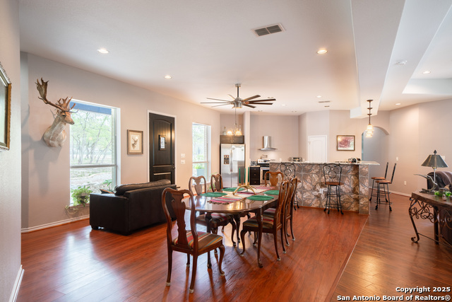 Listing photo id 5 for 120 County Road 6867