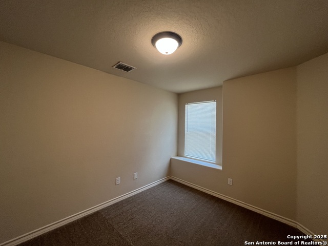 Listing photo id 13 for 6515 Marcel