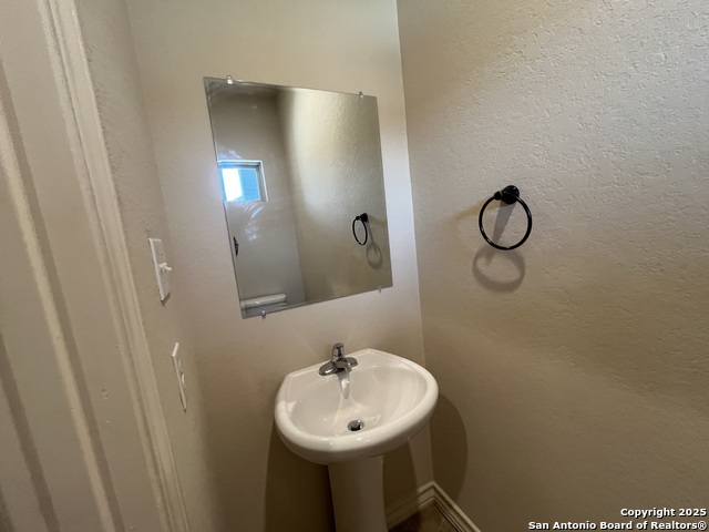 Listing photo id 22 for 6515 Marcel