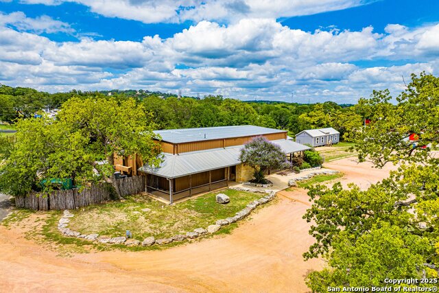 Listing photo id 1 for 3044 Junction Hwy