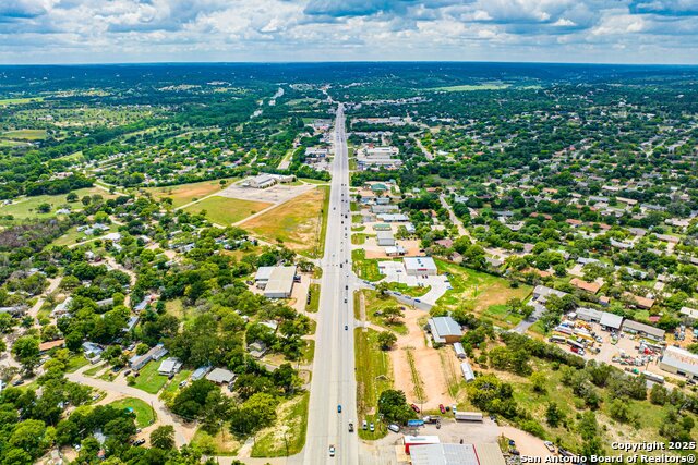 Listing photo id 2 for 3044 Junction Hwy