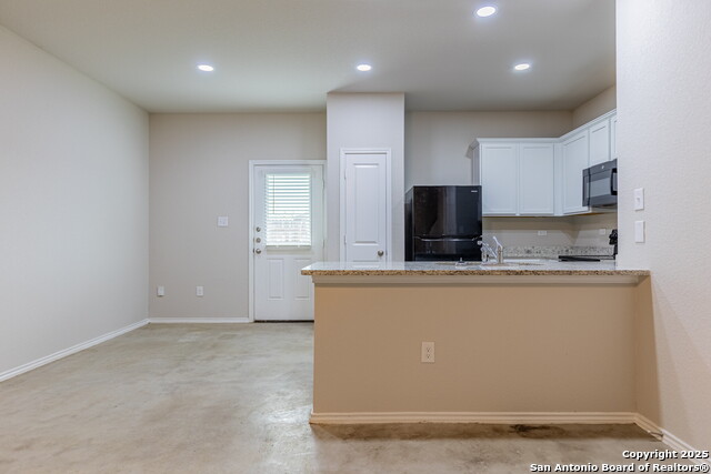Image 13 of 27 For 7239 Converse Ridge  402