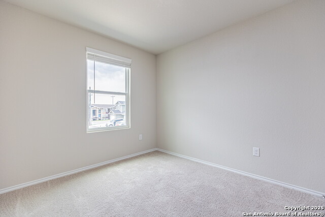 Image 18 of 27 For 7239 Converse Ridge  402