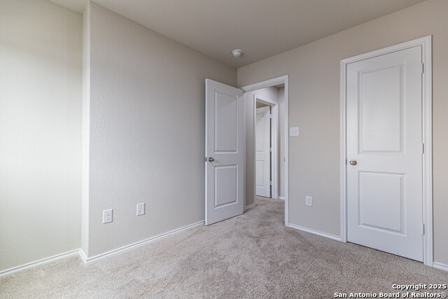 Image 21 of 27 For 7239 Converse Ridge  402