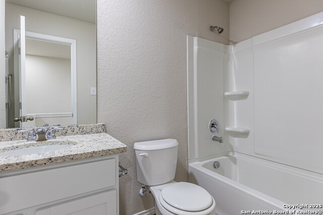 Image 22 of 27 For 7239 Converse Ridge  402