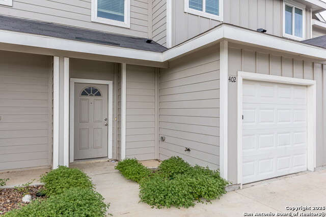 Image 3 of 27 For 7239 Converse Ridge  402