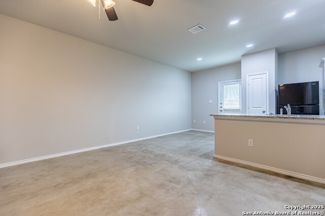 Image 7 of 27 For 7239 Converse Ridge  402