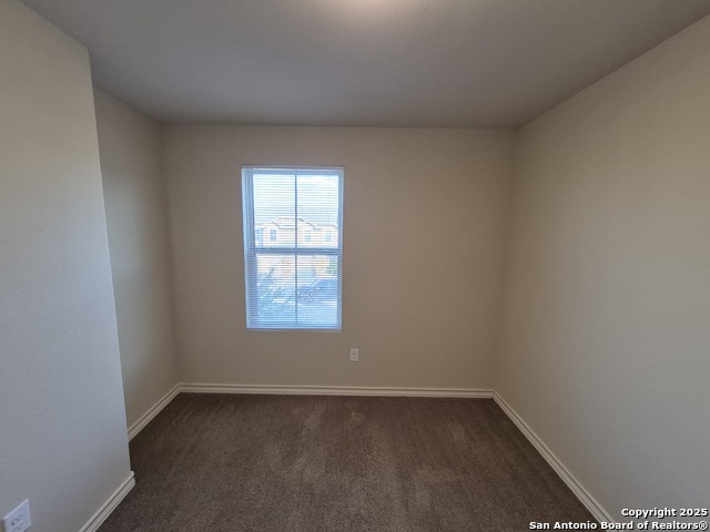 Image 29 of 30 For 7003 Donovan Way  102