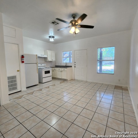 Details for 1702 Craig W 3, San Antonio, TX 78201