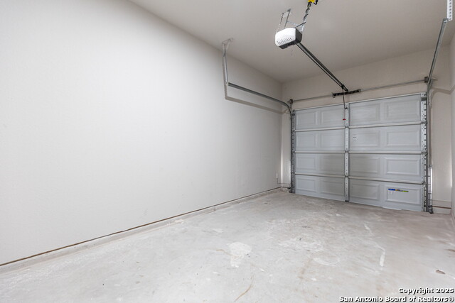 Image 24 of 28 For 7239 Converse Ridge  404