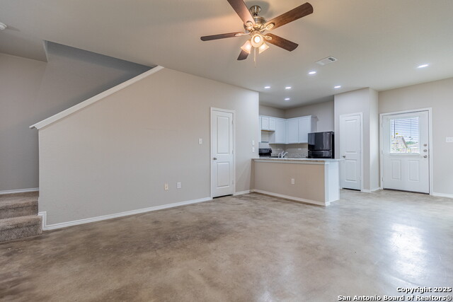 Image 4 of 28 For 7239 Converse Ridge  404