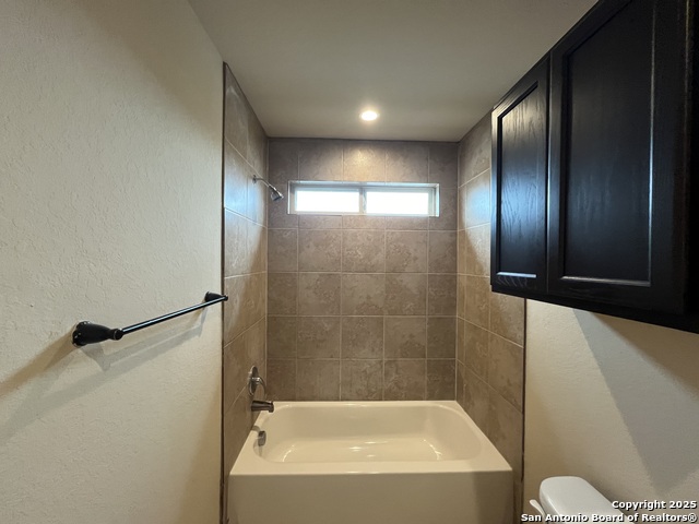 Image 16 of 27 For 6018 Jax Way  102