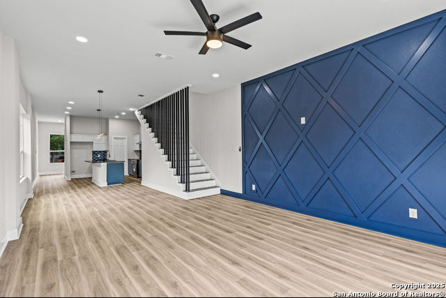 Image 13 of 31 For 1334 Center N