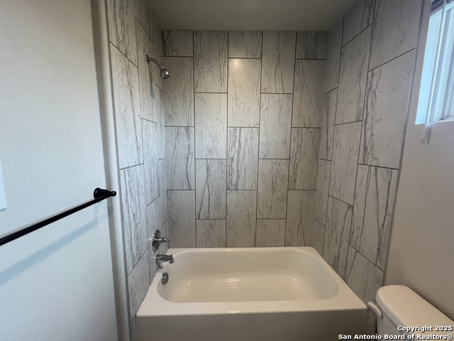 Image 25 of 26 For 6310 Luglio Lane  101