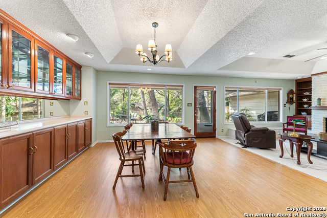 Image 10 of 50 For 3523 Red Oak