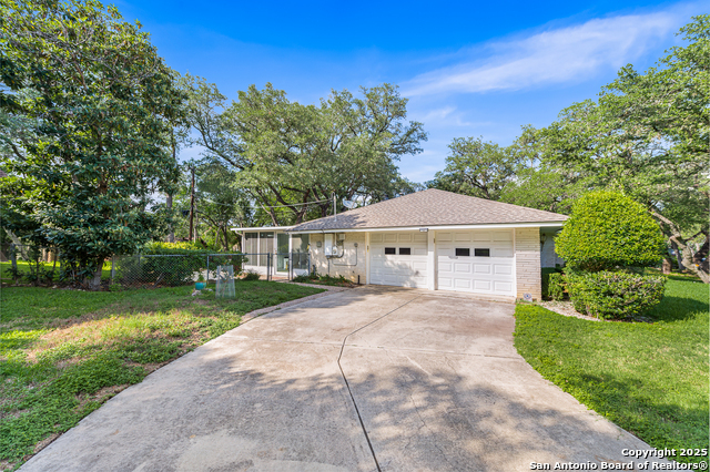 Image 13 of 50 For 3523 Red Oak