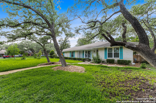Image 2 of 50 For 3523 Red Oak