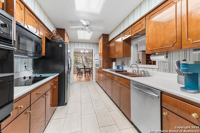 Image 8 of 50 For 3523 Red Oak