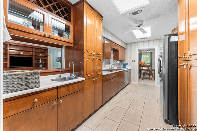 Image 9 of 50 For 3523 Red Oak