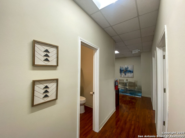 Listing photo id 18 for 1844 Lockhill Selma Rd 101