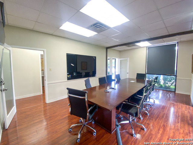 Listing photo id 5 for 1844 Lockhill Selma Rd 101