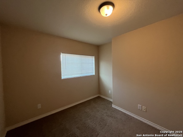 Image 19 of 27 For 4812 Appleseed Court
