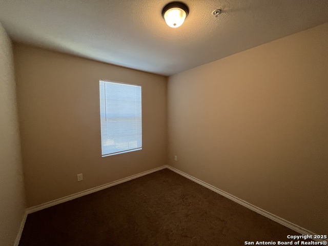 Image 22 of 27 For 4812 Appleseed Court