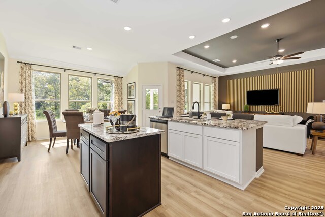 Image 12 of 36 For 1587 Vista View Drive