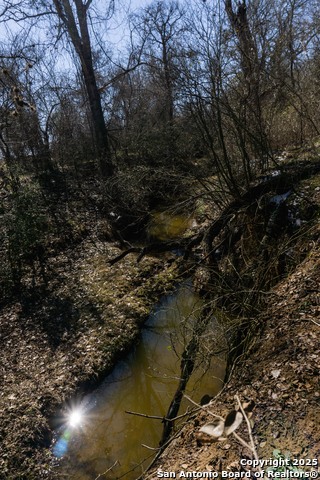 Image 6 of 14 For 525 Marrou Rd.