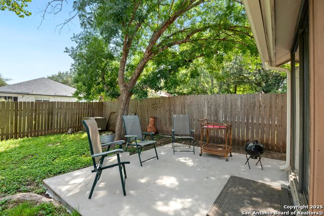 Image 23 of 27 For 7822 Sandpiper Park