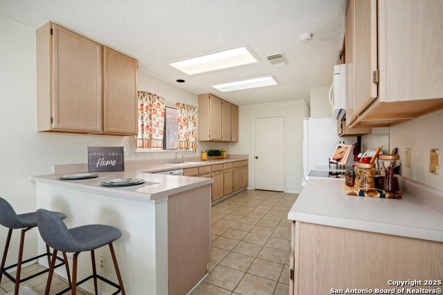 Image 8 of 27 For 7822 Sandpiper Park