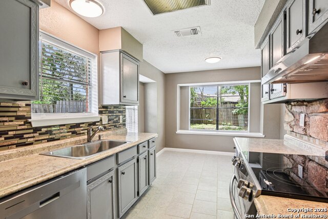Image 14 of 40 For 6935 Brookfield
