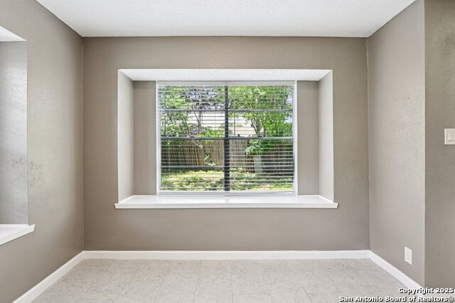 Image 16 of 40 For 6935 Brookfield