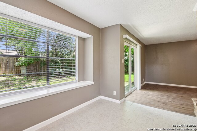 Image 17 of 40 For 6935 Brookfield