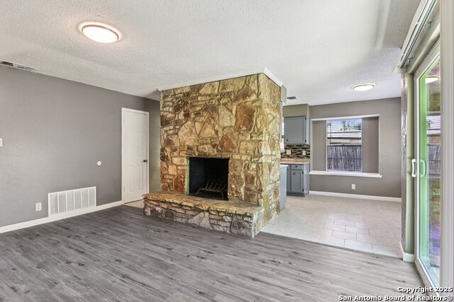 Image 20 of 40 For 6935 Brookfield