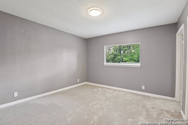 Image 23 of 40 For 6935 Brookfield