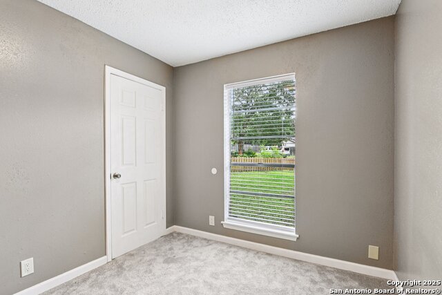 Image 26 of 40 For 6935 Brookfield