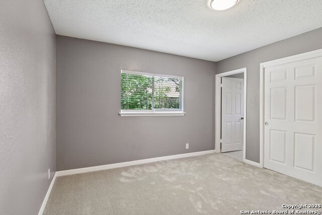 Image 28 of 40 For 6935 Brookfield