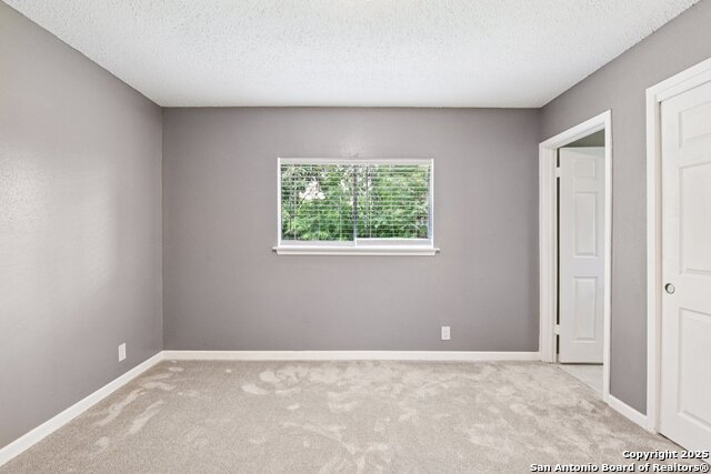 Image 30 of 40 For 6935 Brookfield