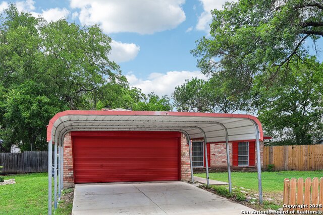 Image 4 of 40 For 6935 Brookfield