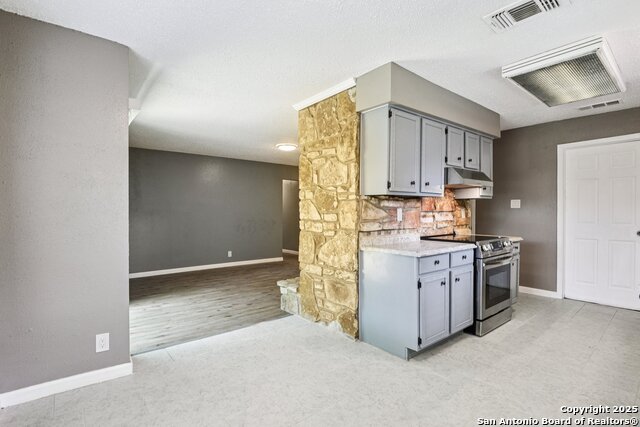 Image 9 of 40 For 6935 Brookfield
