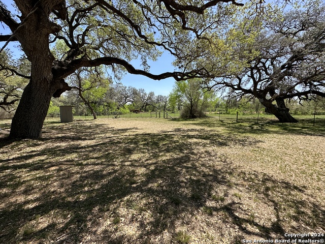 Image 17 of 27 For 5515 Fm 462  