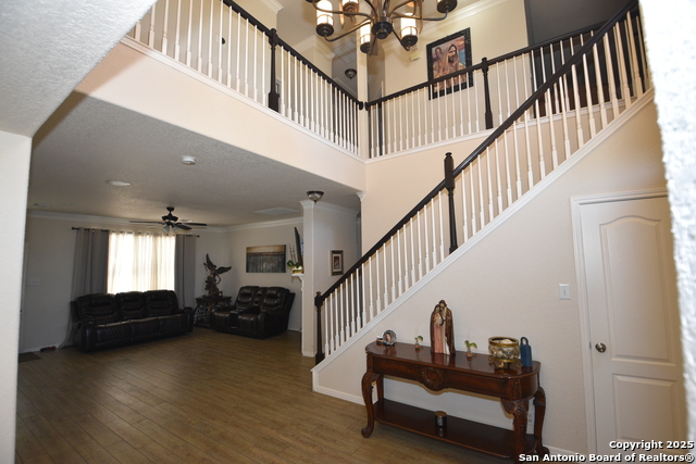 Image 5 of 31 For 21027 Las Lomas