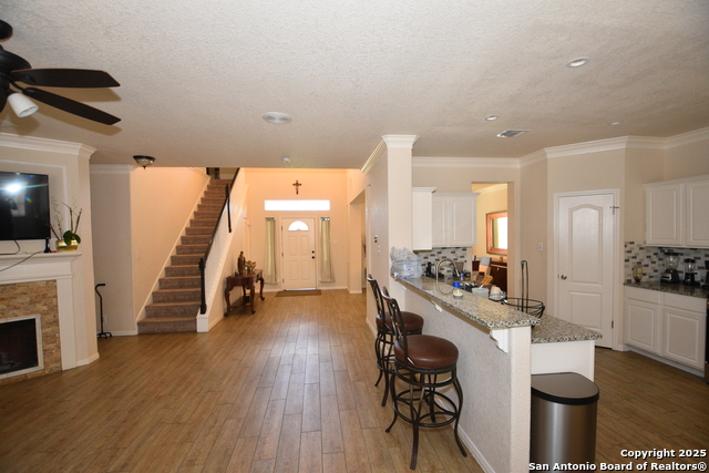 Image 8 of 31 For 21027 Las Lomas