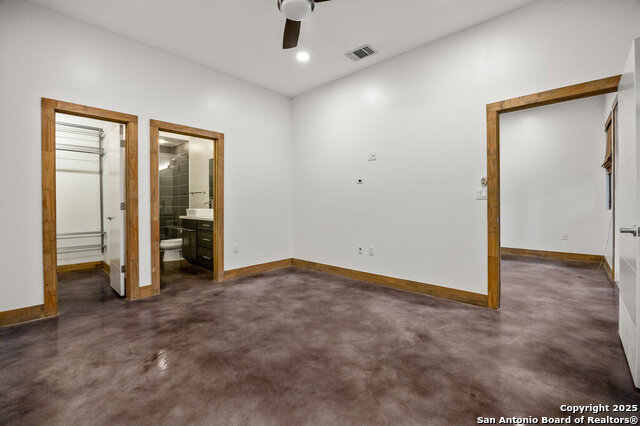 Image 12 of 29 For 1542 Alamo St N 107