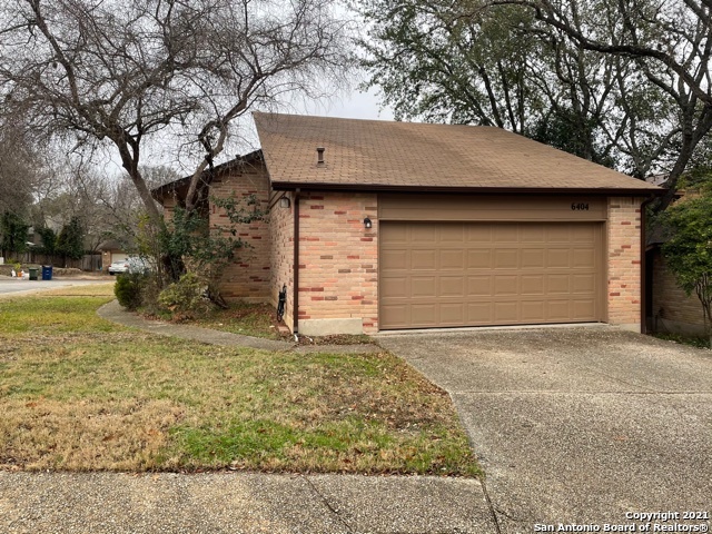 Image 4 of 10 For 6404 Brook Cove