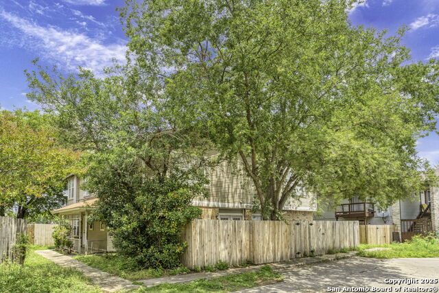 Image 4 of 19 For 5224 Meadow Field
