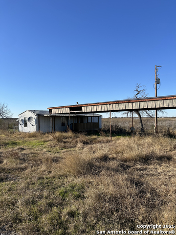 Listing photo id 2 for 17353 Fm 3353