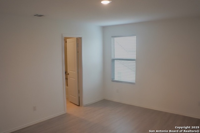 Image 12 of 31 For 7119 Satellite Way